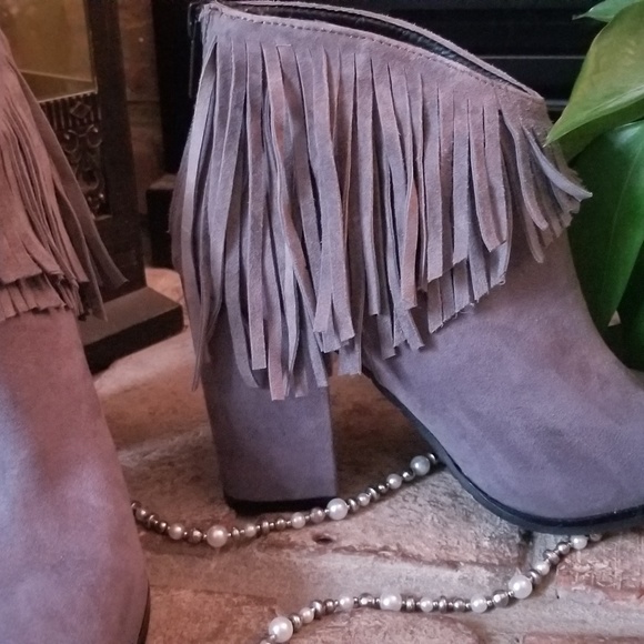 👢 Kenneth Cole Pull Ashore gray 7 bootie fringe - Picture 2 of 4
